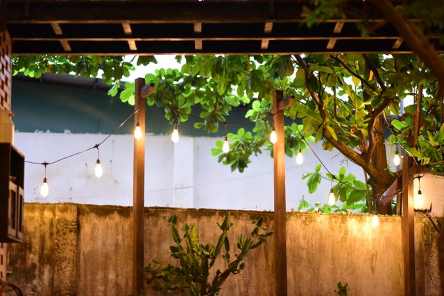 How Outdoor Lighting Companies Can Win More Customers Through Home Services Marketing