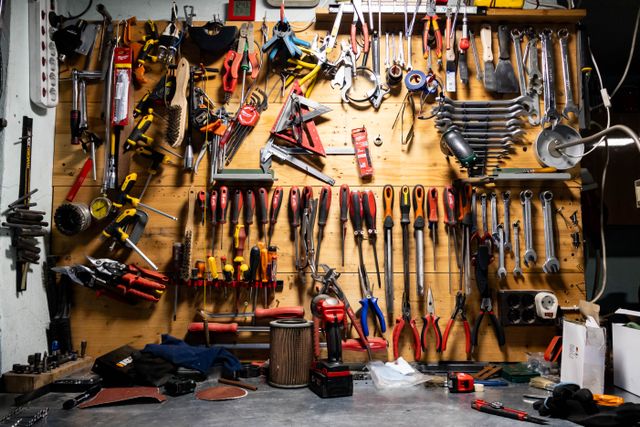 Beyond Emergency Repairs: How Industrial Tool Companies Can Build a Steady Project Pipeline Locally